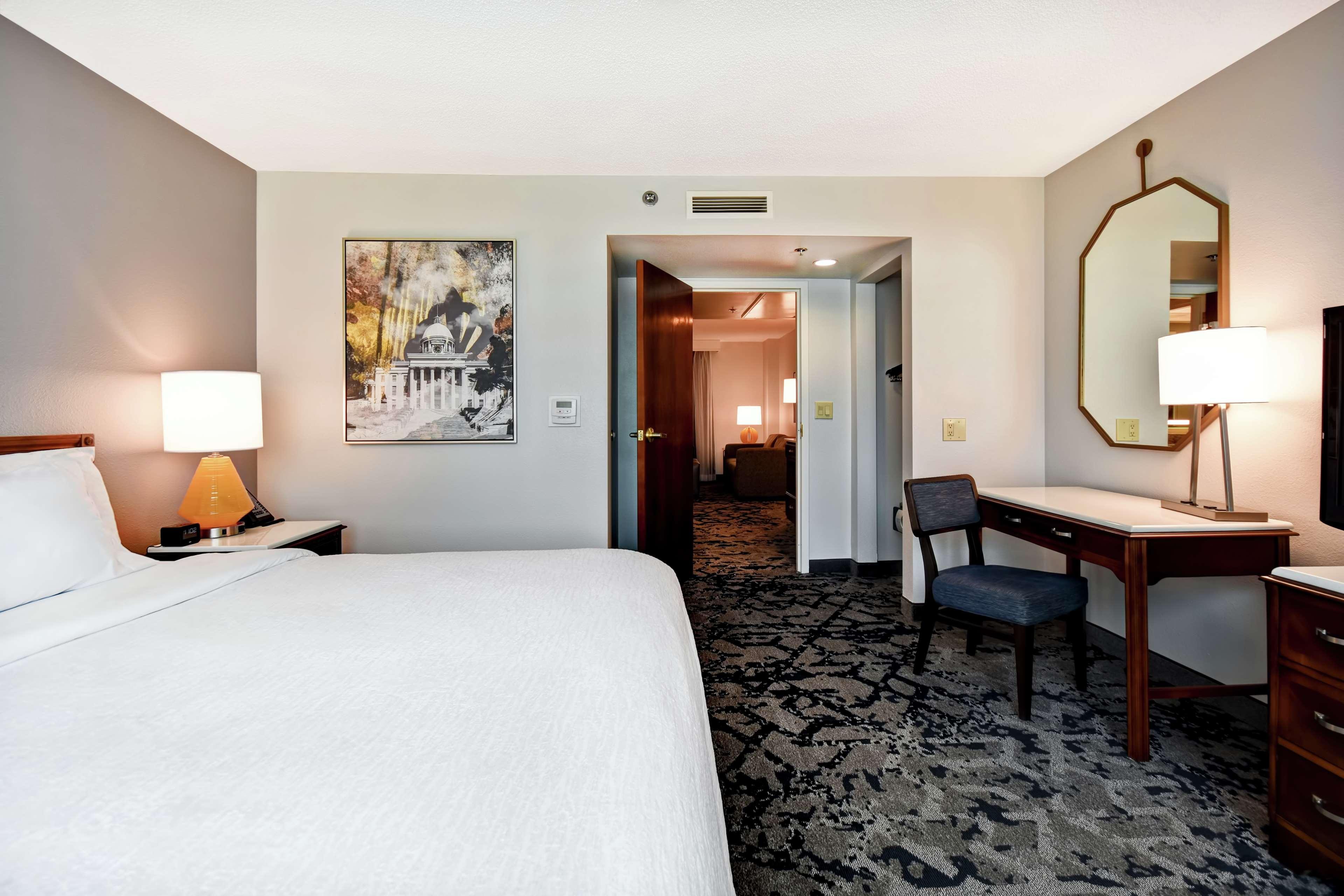 Embassy Suites Montgomery - Hotel & Conference Center Buitenkant foto