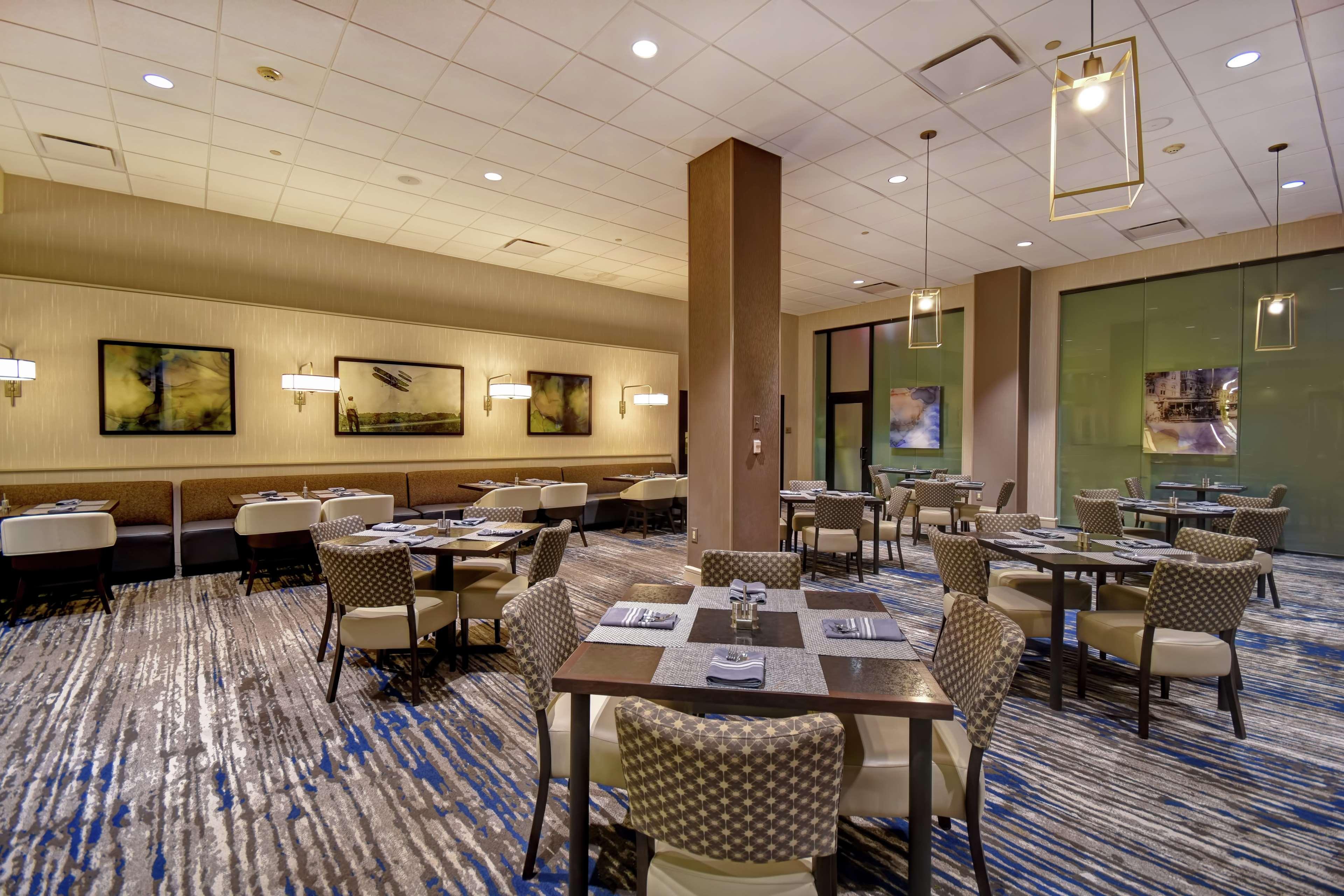 Embassy Suites Montgomery - Hotel & Conference Center Buitenkant foto
