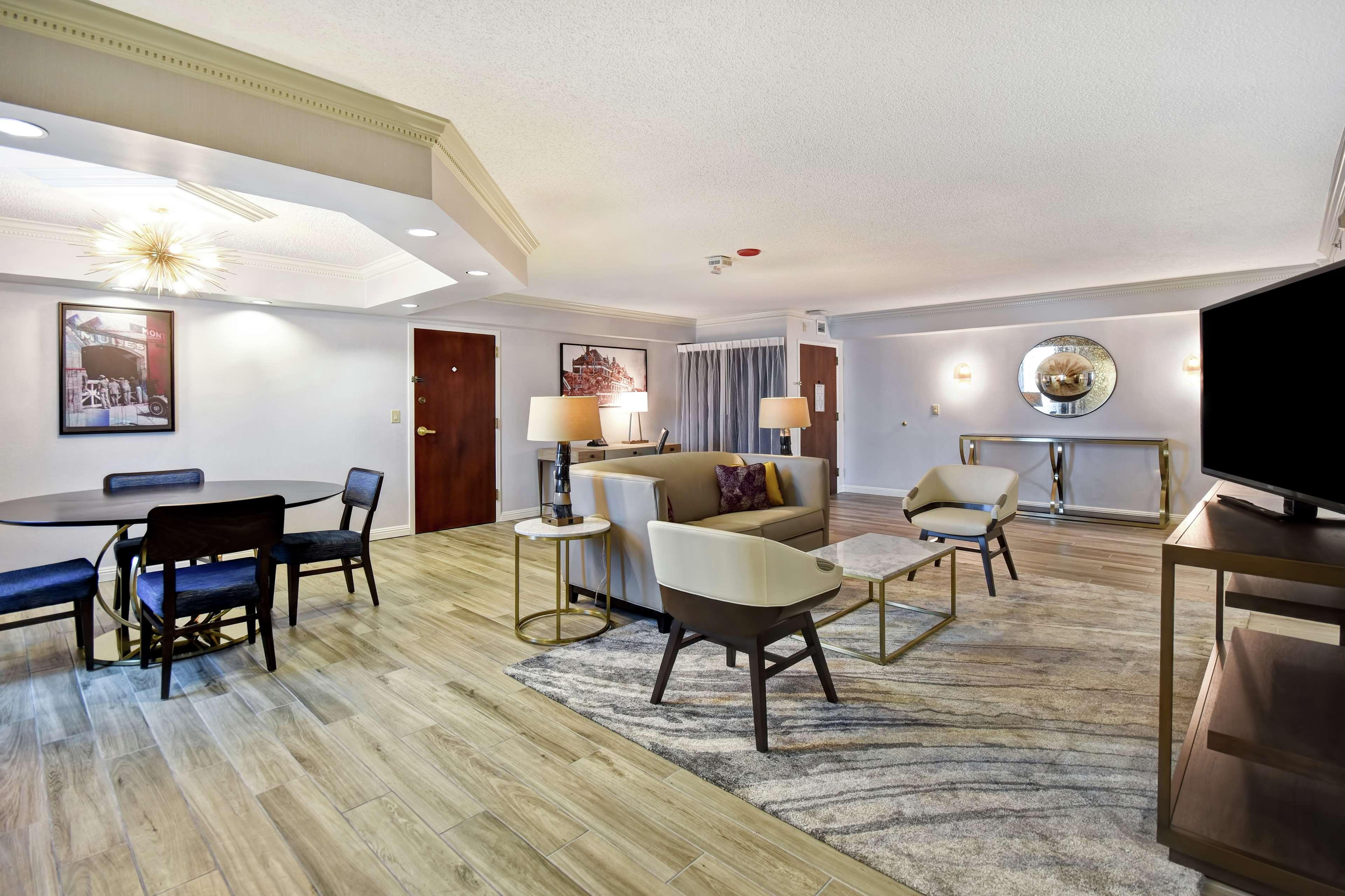 Embassy Suites Montgomery - Hotel & Conference Center Buitenkant foto