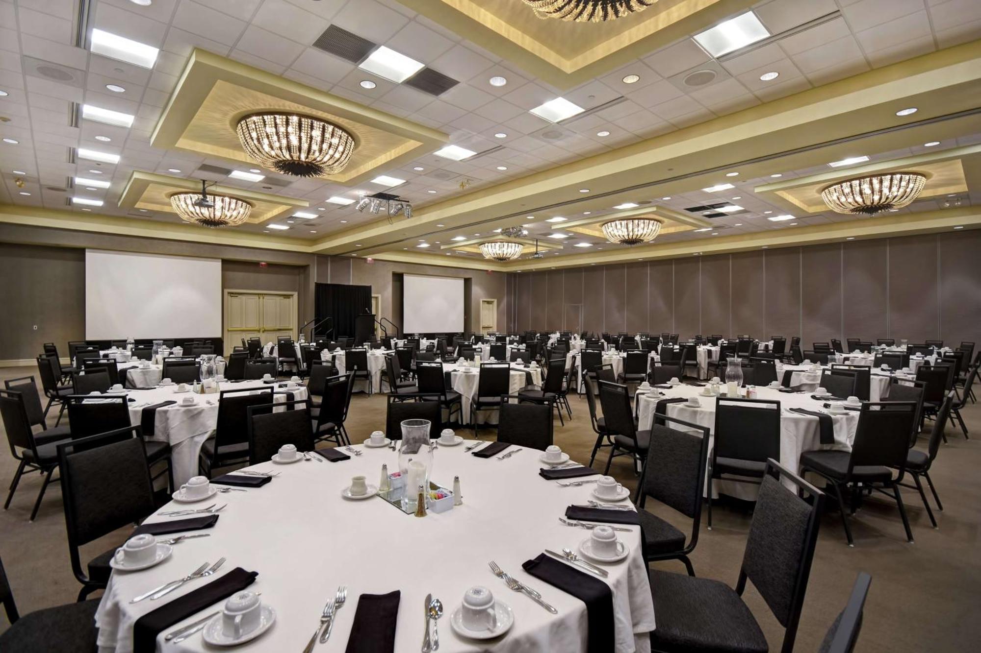 Embassy Suites Montgomery - Hotel & Conference Center Buitenkant foto