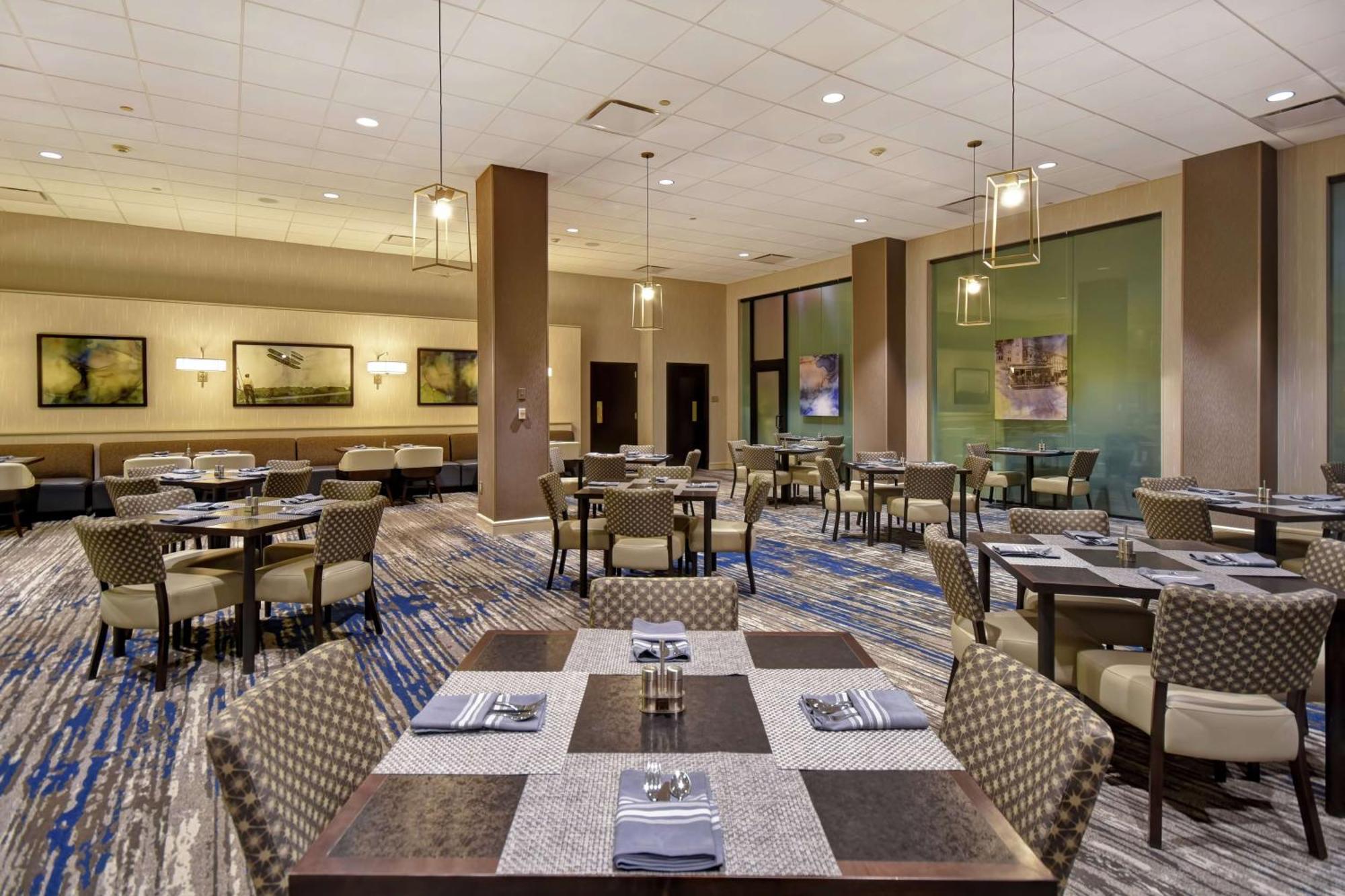 Embassy Suites Montgomery - Hotel & Conference Center Buitenkant foto